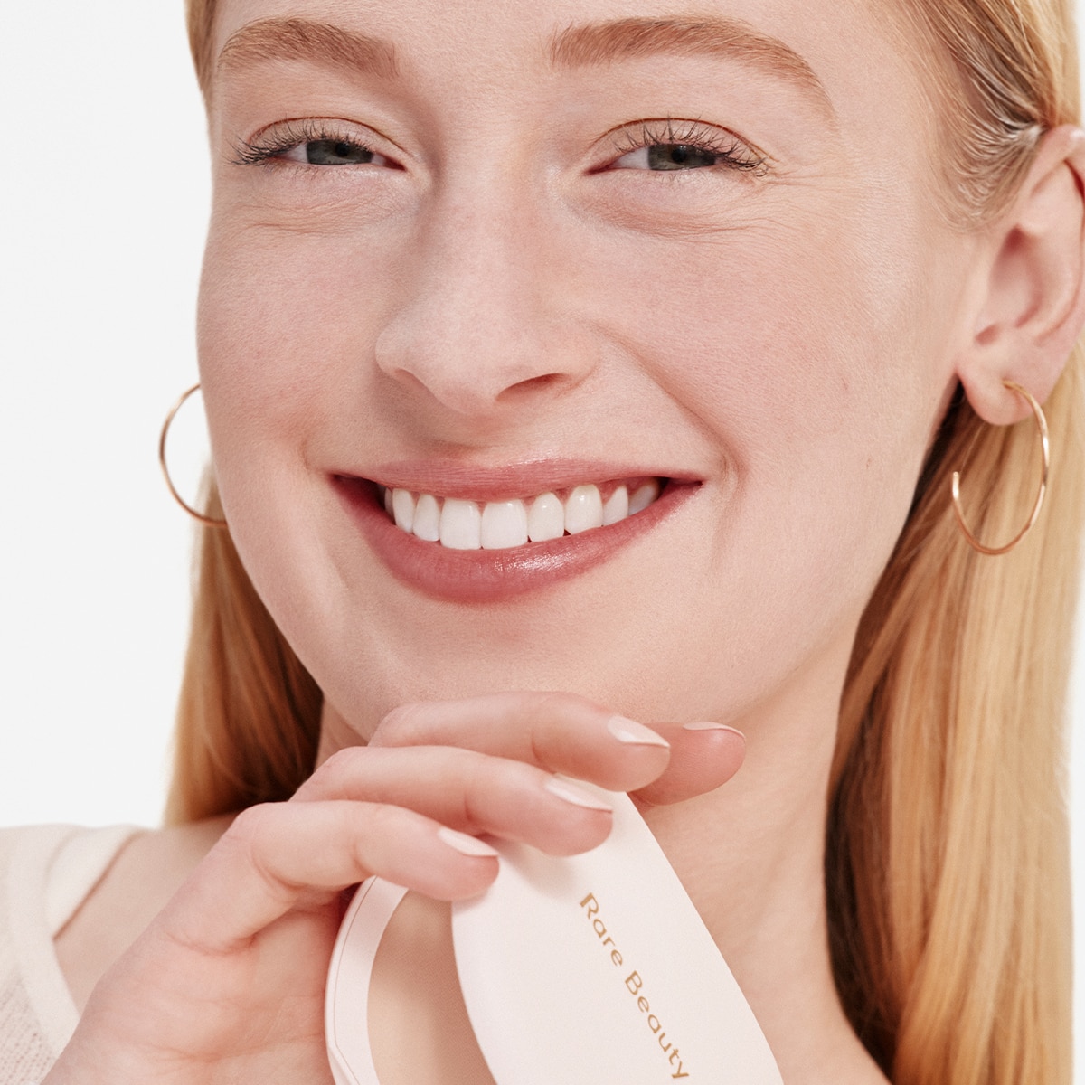 TRUE TO MYSELF TINTED PRESSED TALC-FREE FINISHING POWDER (POLVO FIJADOR PARA ROSTRO)